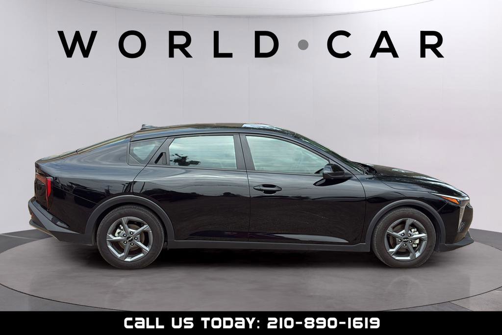 Used 2025 Kia K4 FWD image 15