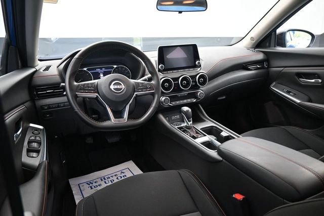 Used 2025 Nissan Sentra SR w/ Trunk Package FWD image 22