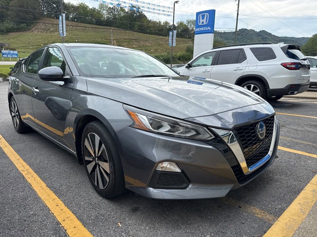 Used 2022 Nissan Altima 2.5 SV image 3