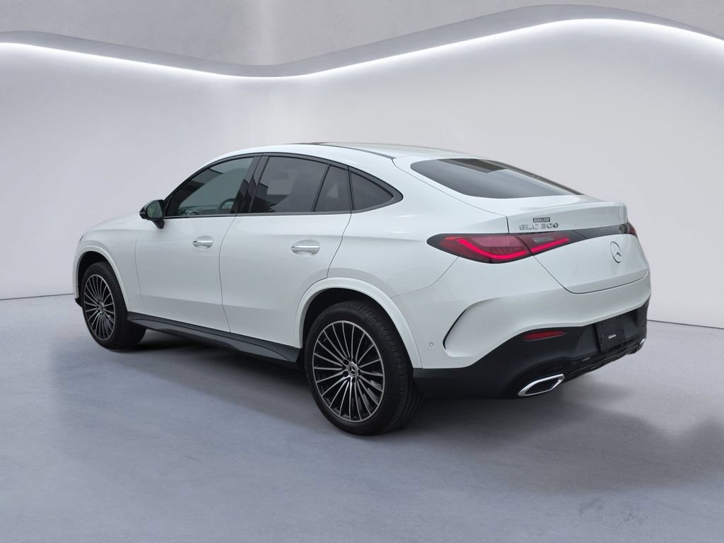 Used 2024 Mercedes-Benz GLC 300 4MATIC image 5