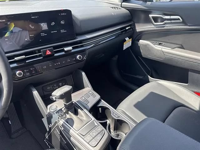 New 2026 Kia Sportage EX FWD image 11