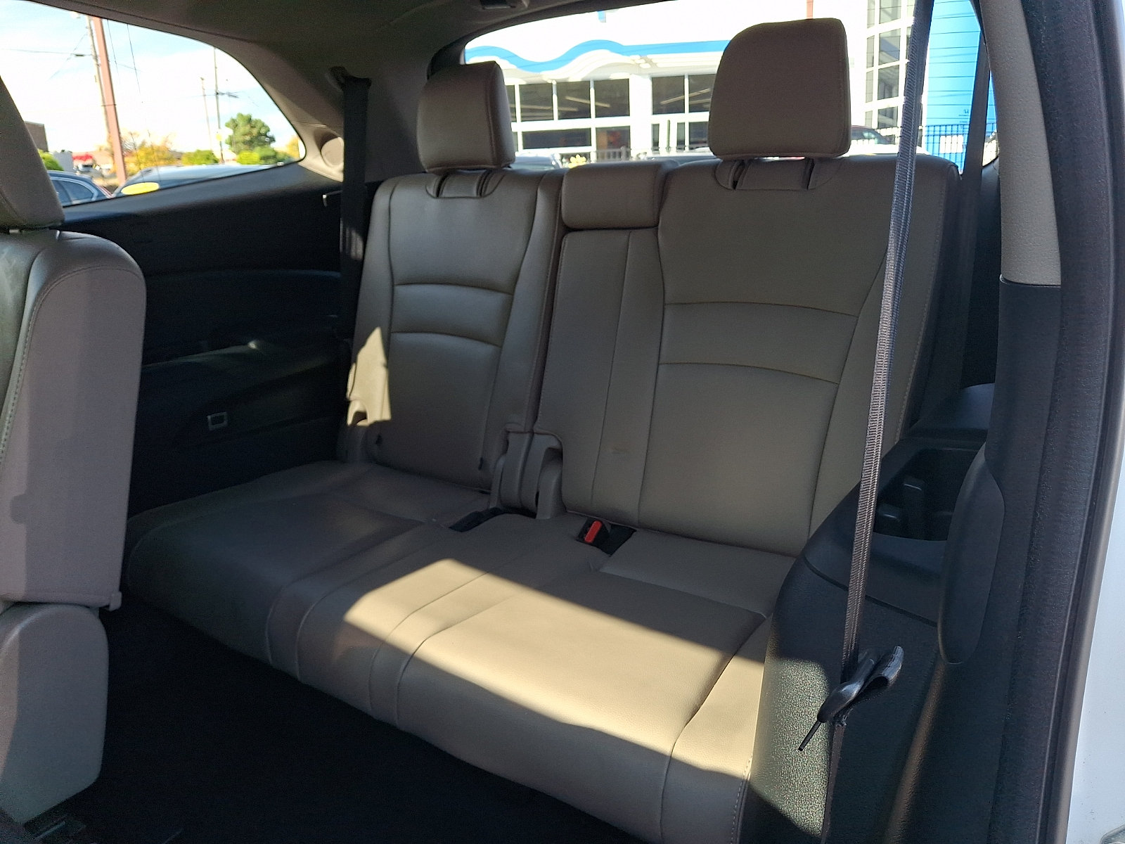 Used 2016 Honda Pilot Touring image 11