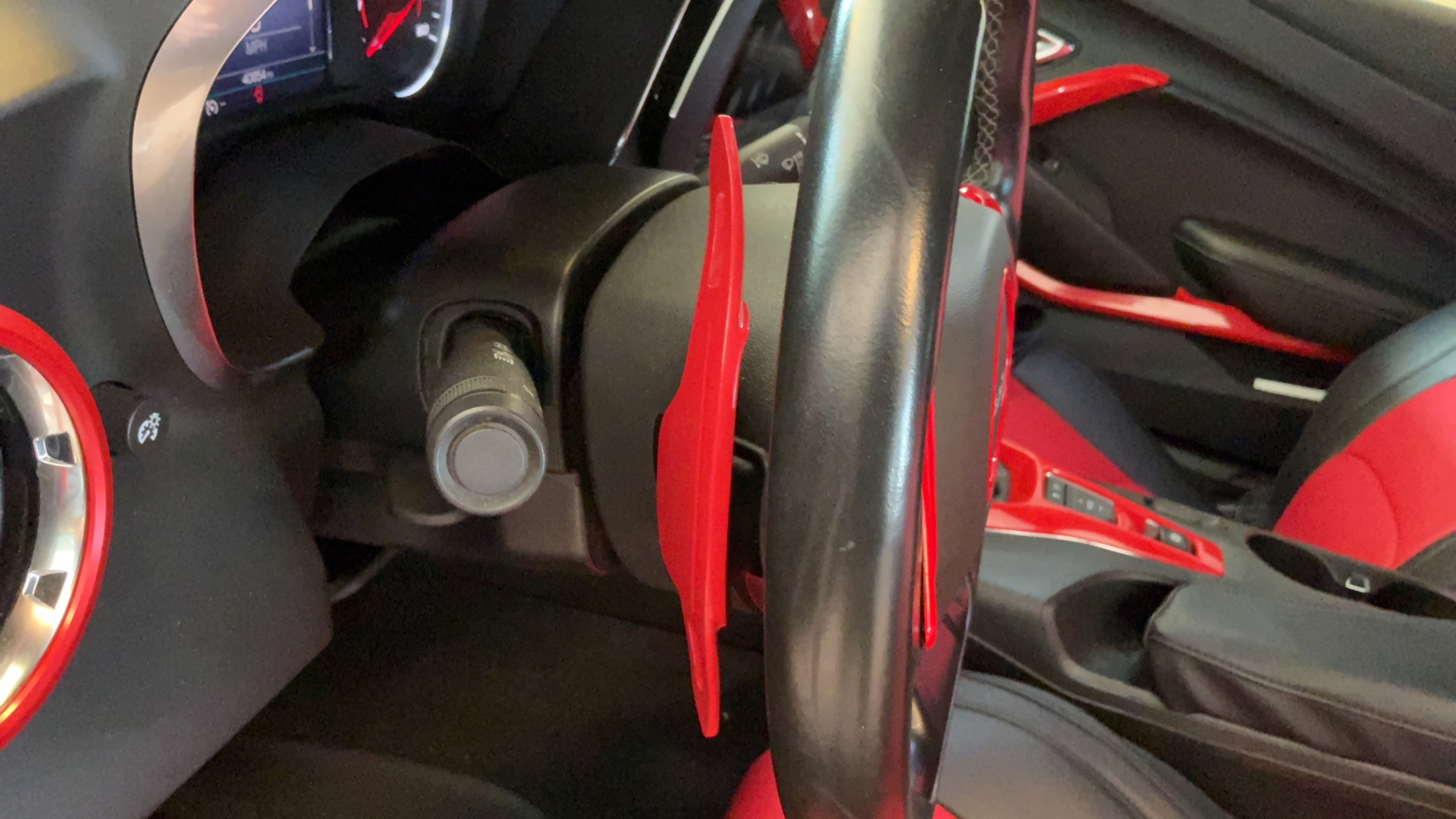 Used 2021 Chevrolet Camaro LT w/ Technology Package RWD image 24