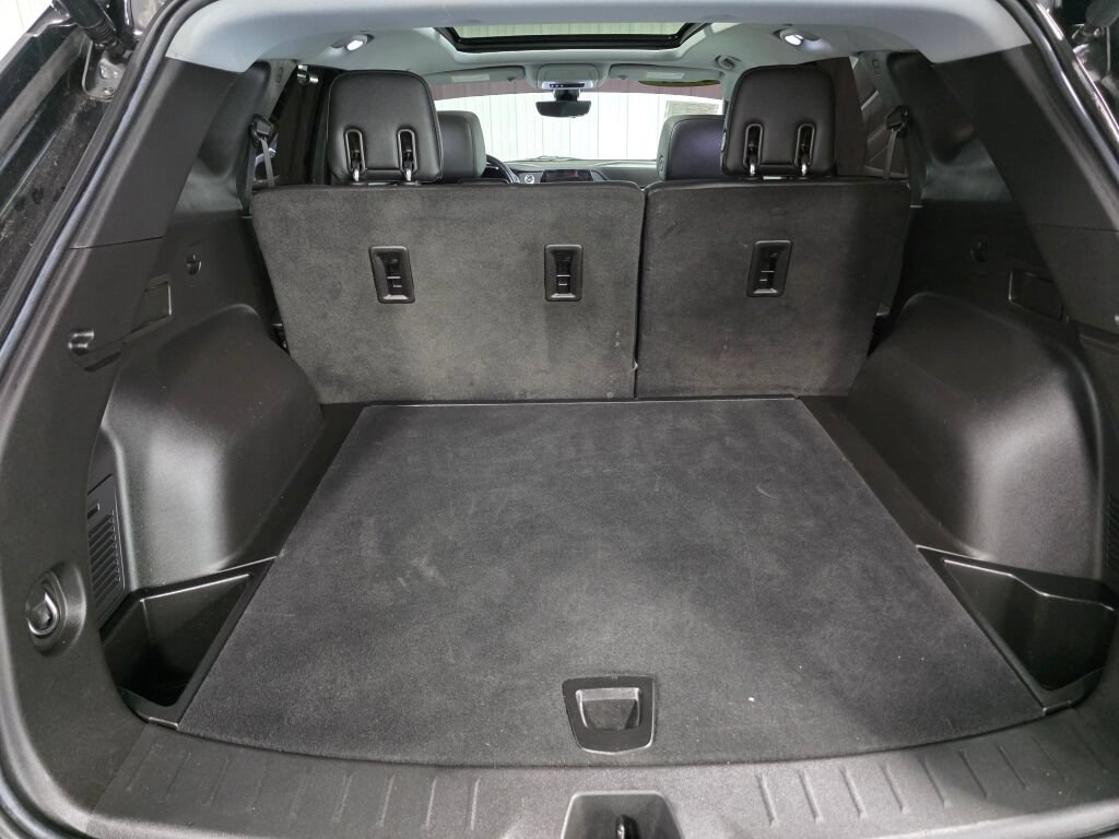 Used 2021 Chevrolet Blazer LT w/ Sound & Technology Package FWD image 11