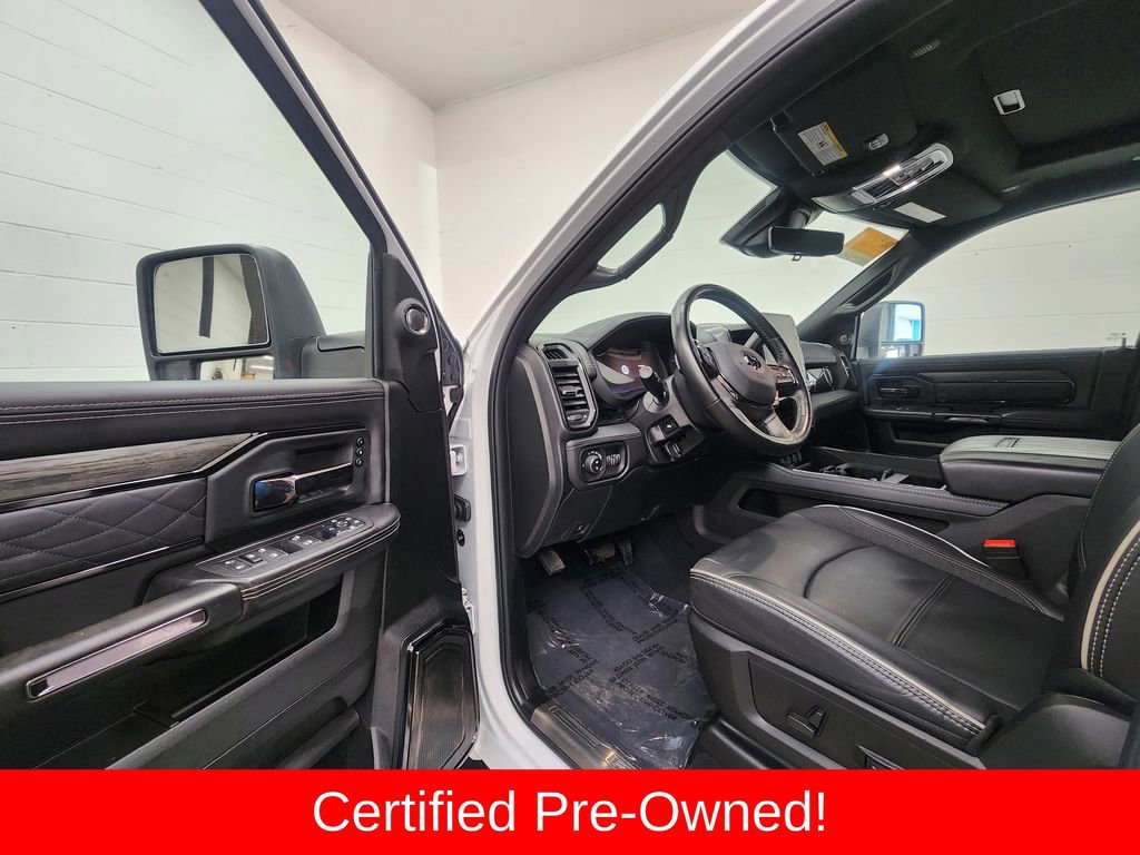 Used 2025 RAM 3500 Limited image 11