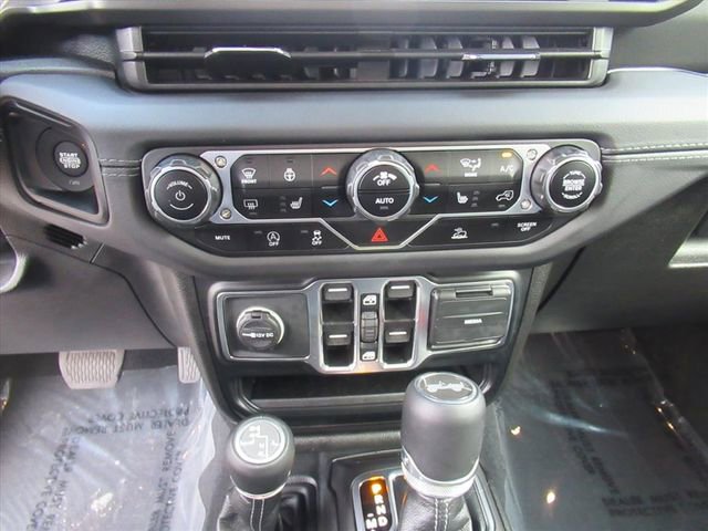 Certified 2024 Jeep Wrangler Sahara w/ Technology Group image 26