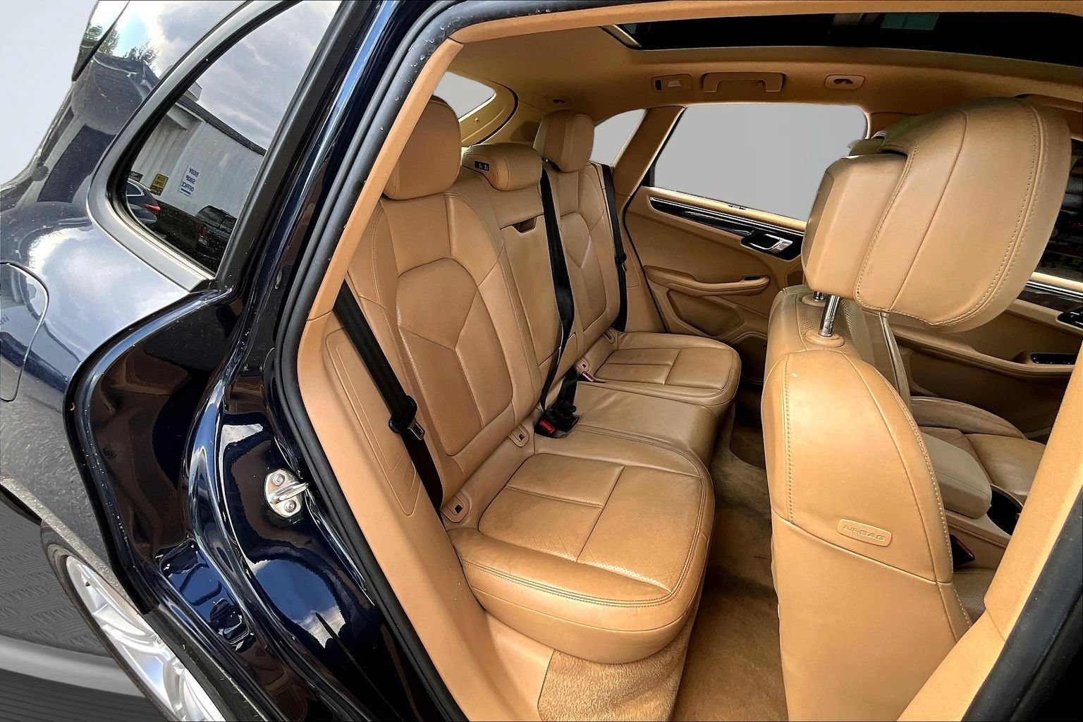Used 2017 Porsche Macan AWD/4WD image 27