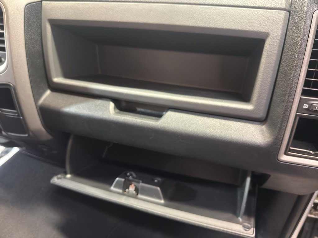 Used 2016 RAM 1500 Express image 23