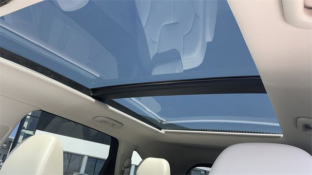 Used 2025 Kia Sorento SX image 25