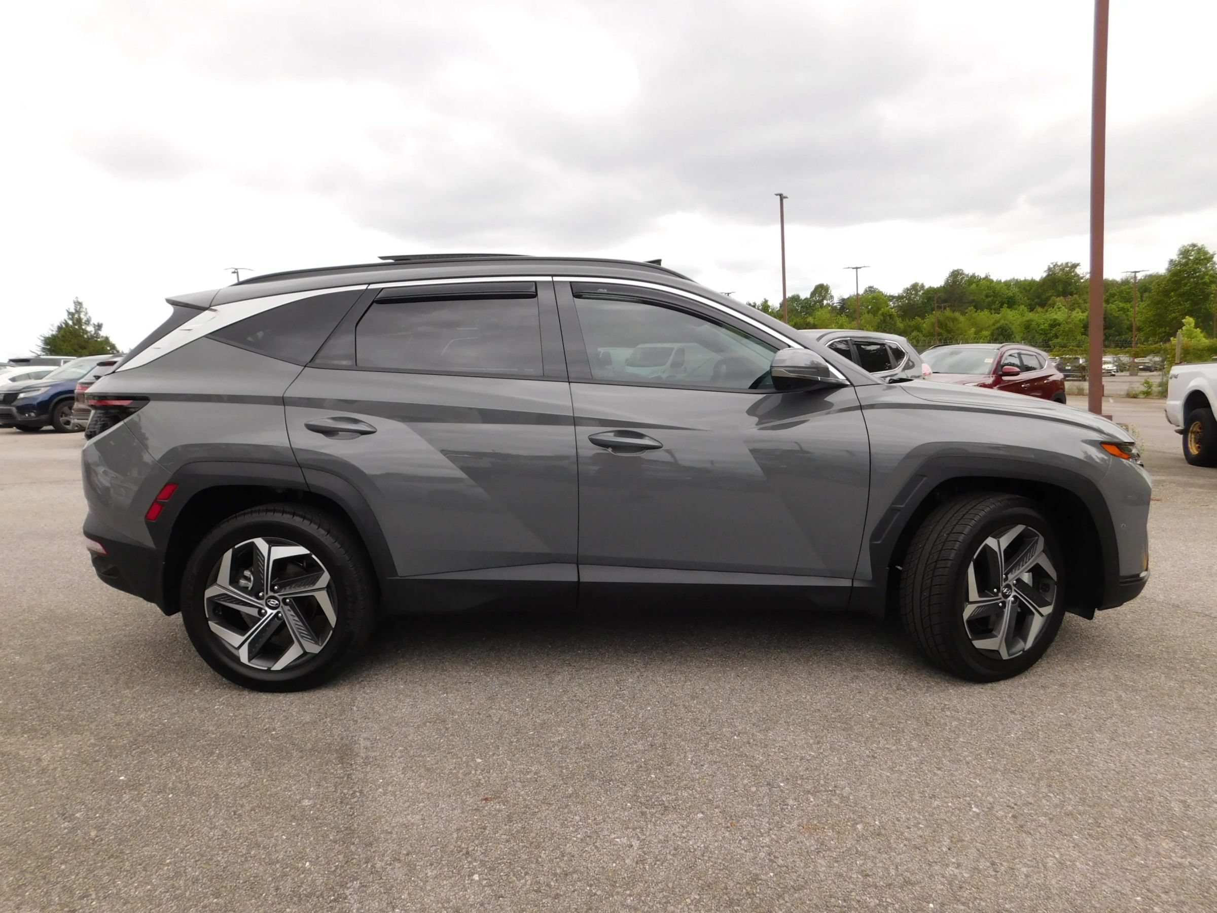 Used 2024 Hyundai Tucson Limited AWD/4WD image 4