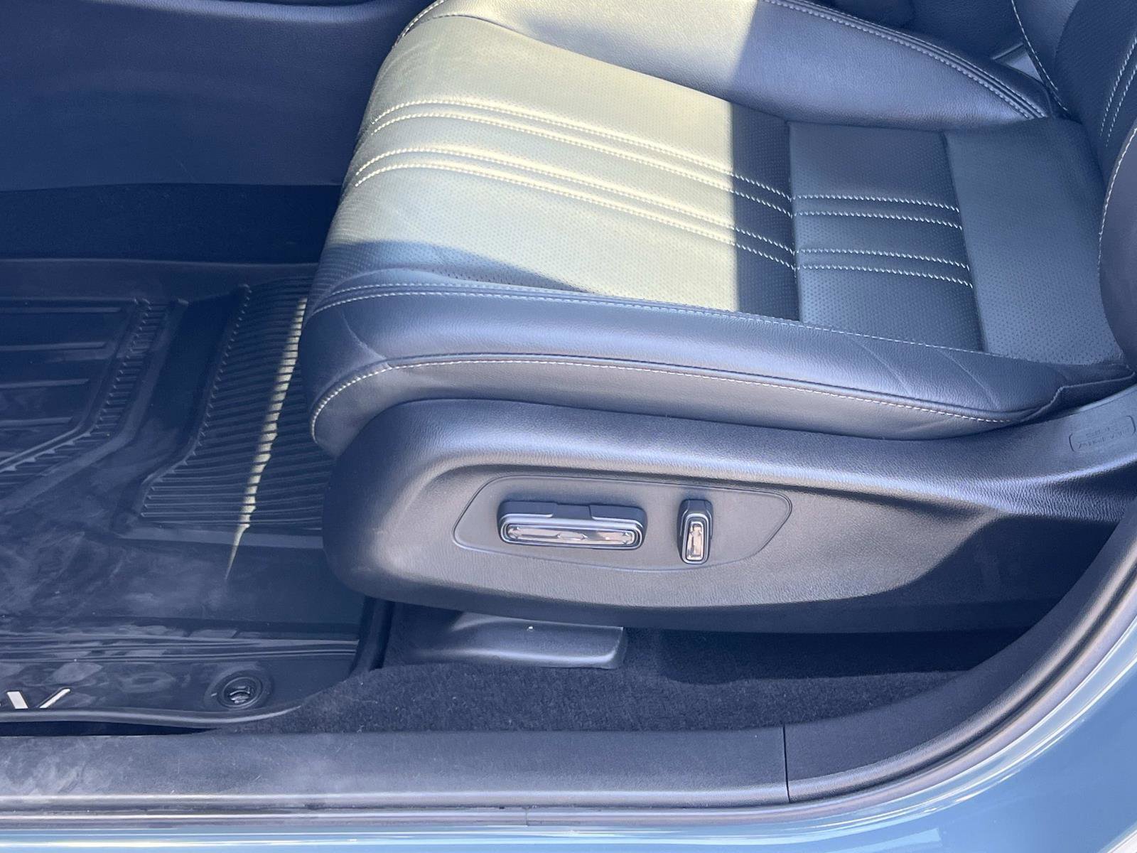 Certified 2024 Honda HR-V EX-L image 19