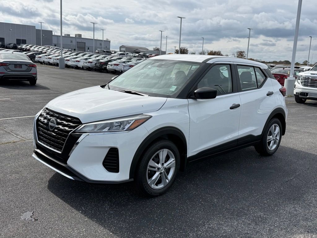 New 2025 Nissan Kicks Play S image 38