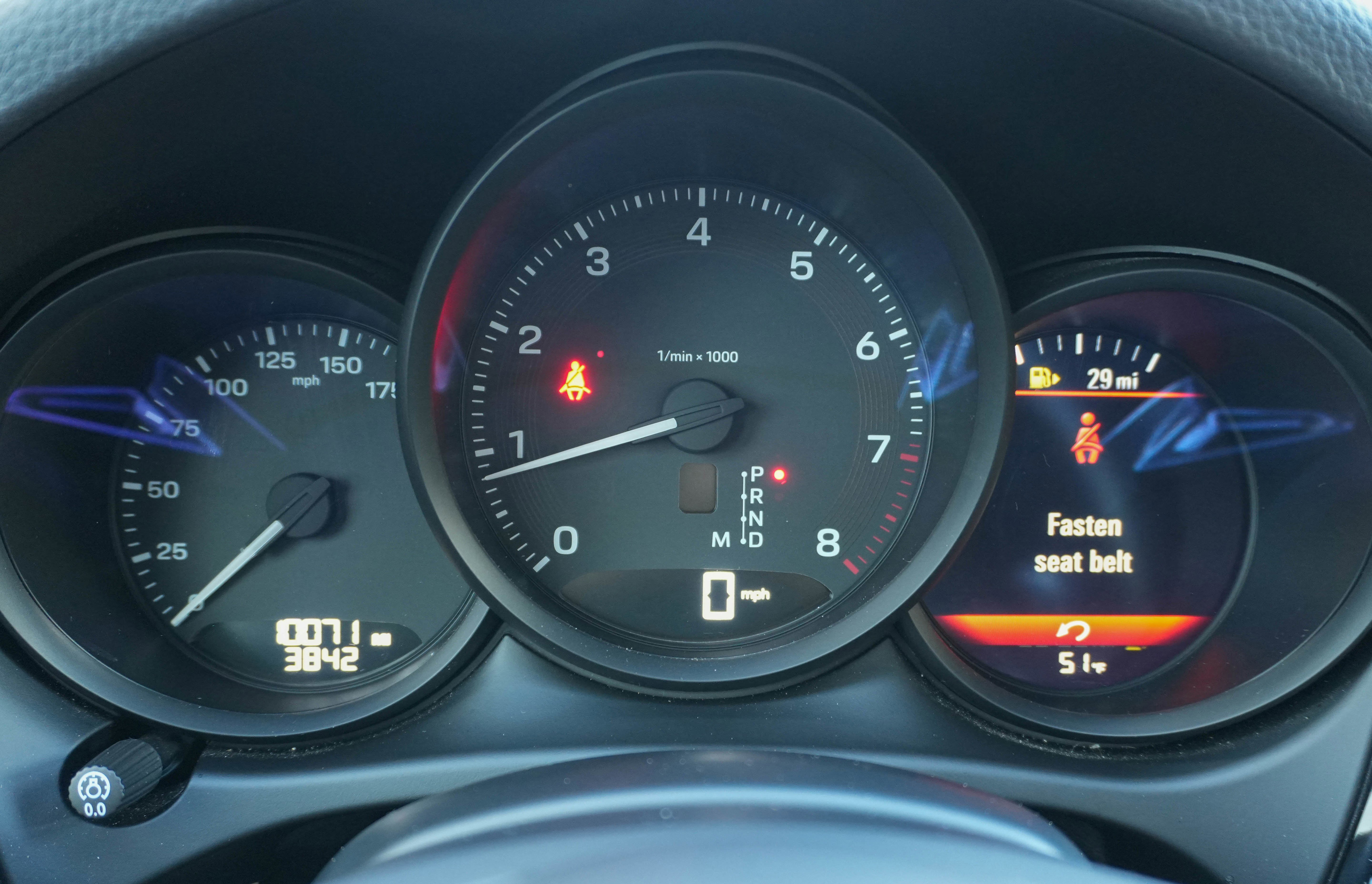 Used 2024 Porsche Macan image 21