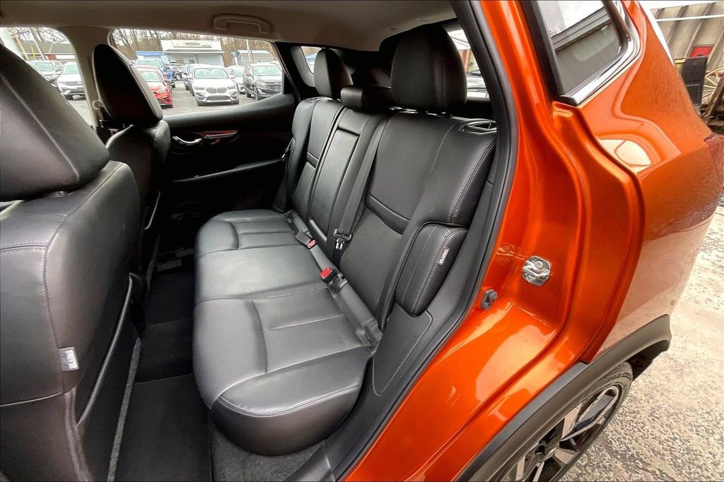 Used 2022 Nissan Rogue Sport SL image 25