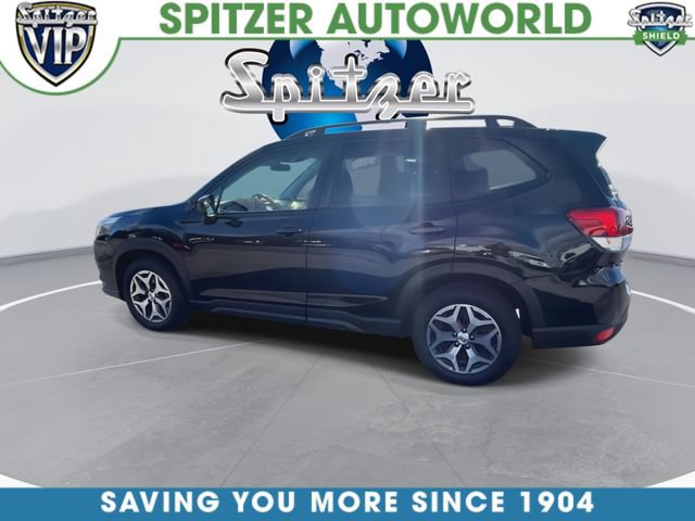 Used 2023 Subaru Forester Premium AWD/4WD image 7