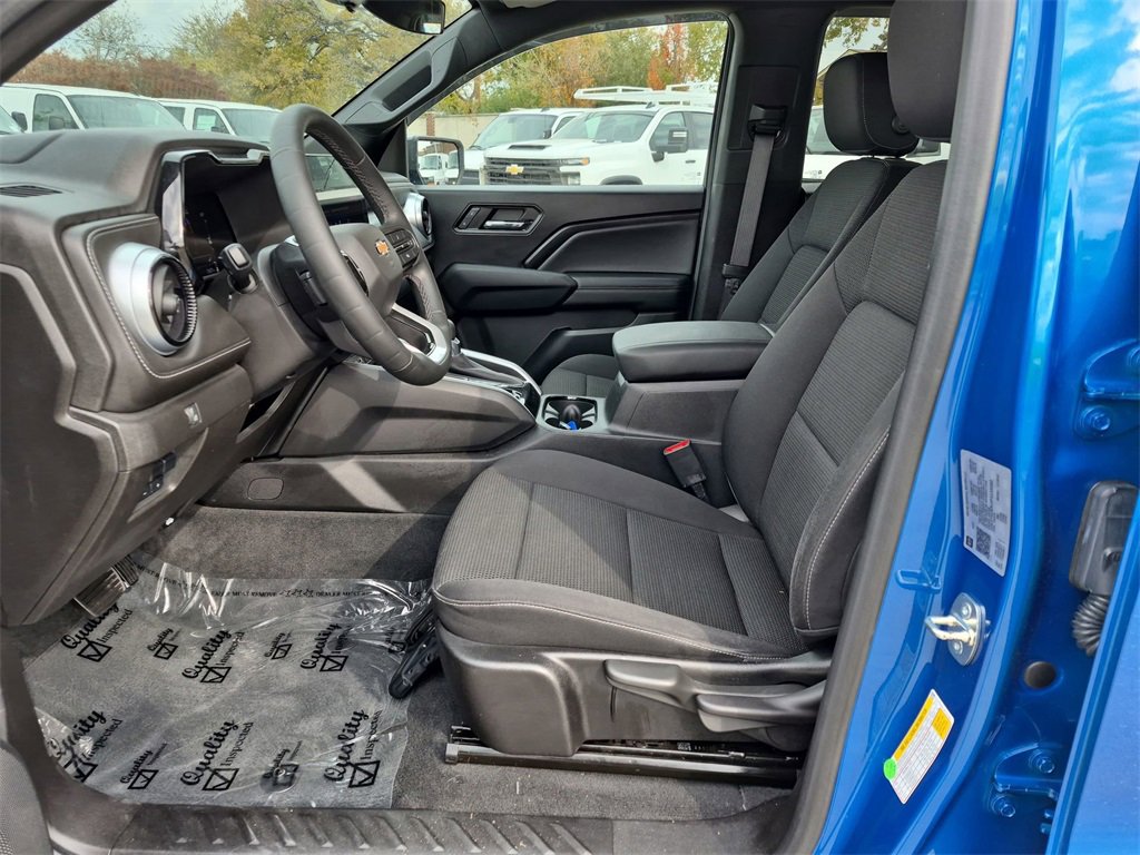 Used 2023 Chevrolet Colorado LT w/ LT Convenience Package image 11
