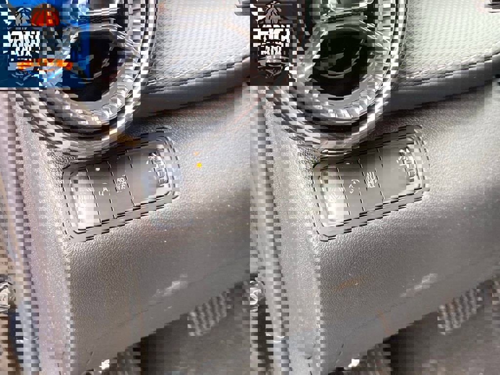 New 2026 Chevrolet Equinox LT FWD image 19