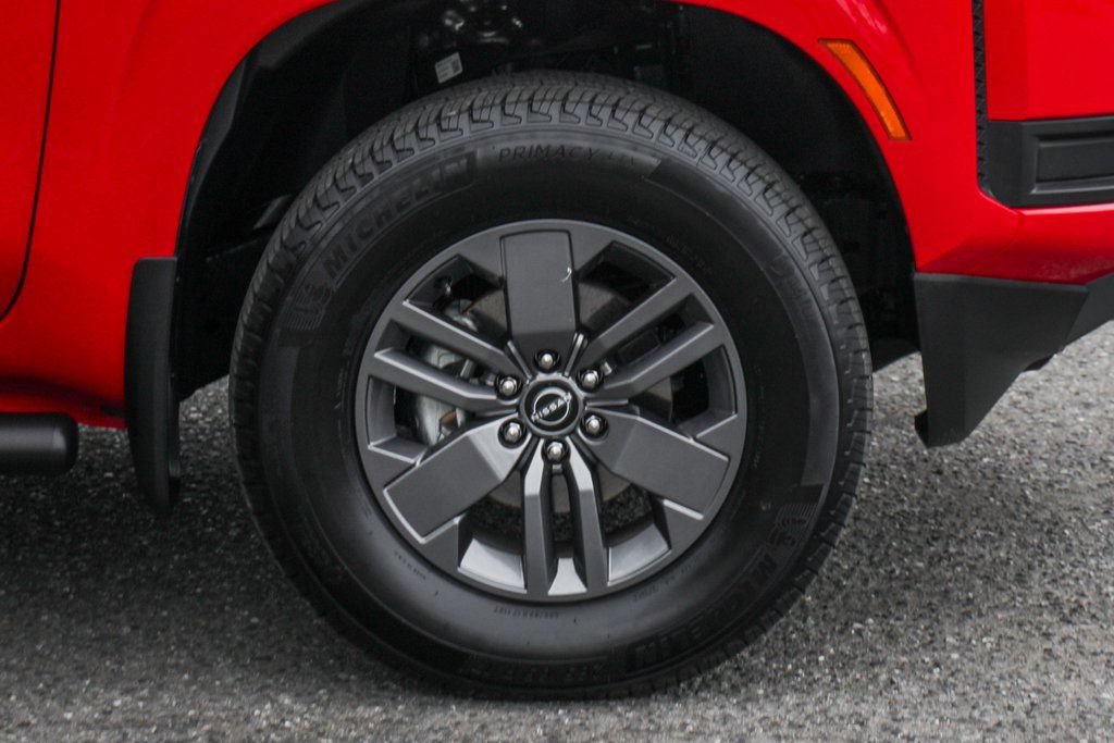 Used 2025 Nissan Frontier SV AWD/4WD image 37
