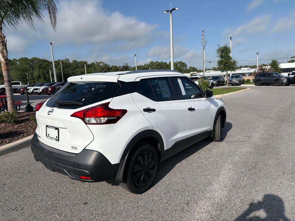 Used 2019 Nissan Kicks S w/ Exterior Electronics Package FWD image 7