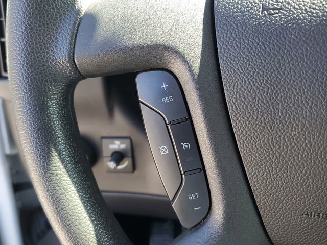 Used 2018 Chevrolet Express 2500 w/ Driver Convenience Package image 12