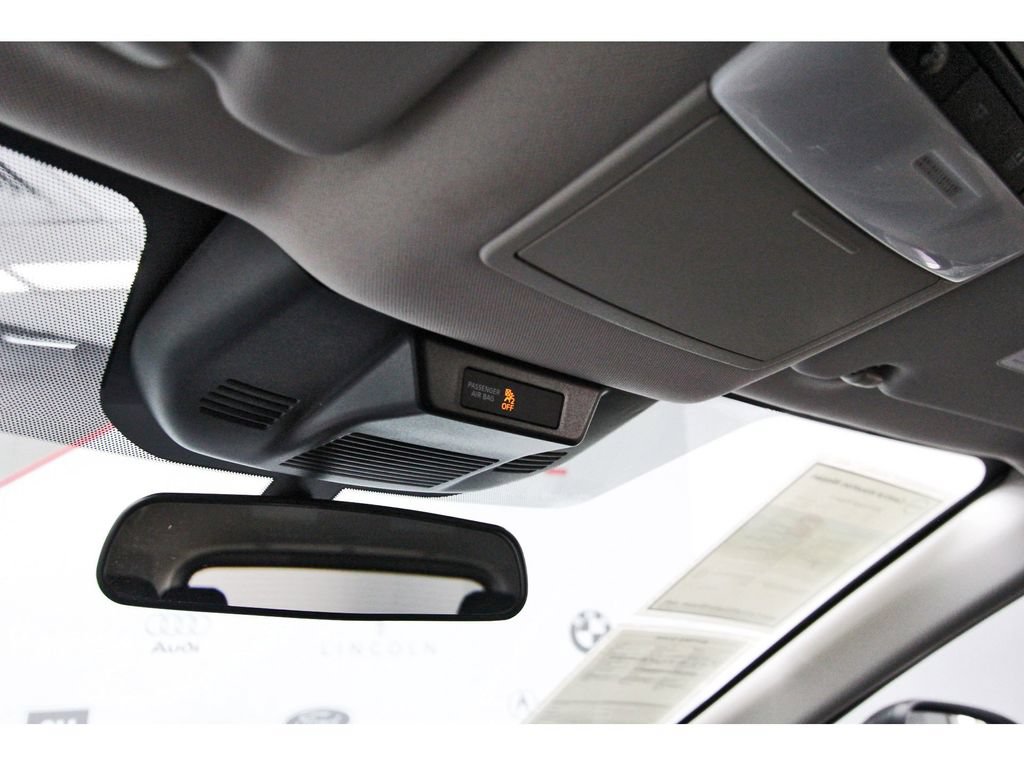 Used 2025 Nissan Rogue S FWD image 22