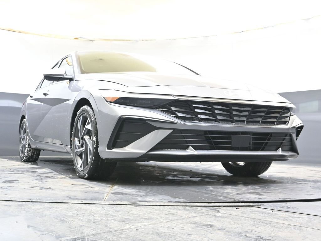 New 2026 Hyundai Elantra Limited image 46