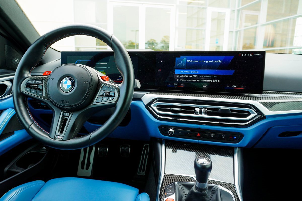 Used 2024 BMW M4 Coupe w/ Executive Package image 15