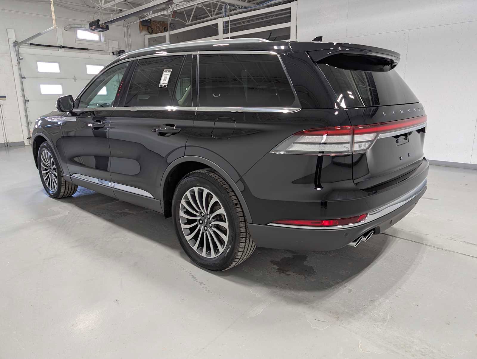 Used 2024 Lincoln Aviator Reserve w/ Elements Package Plus image 10