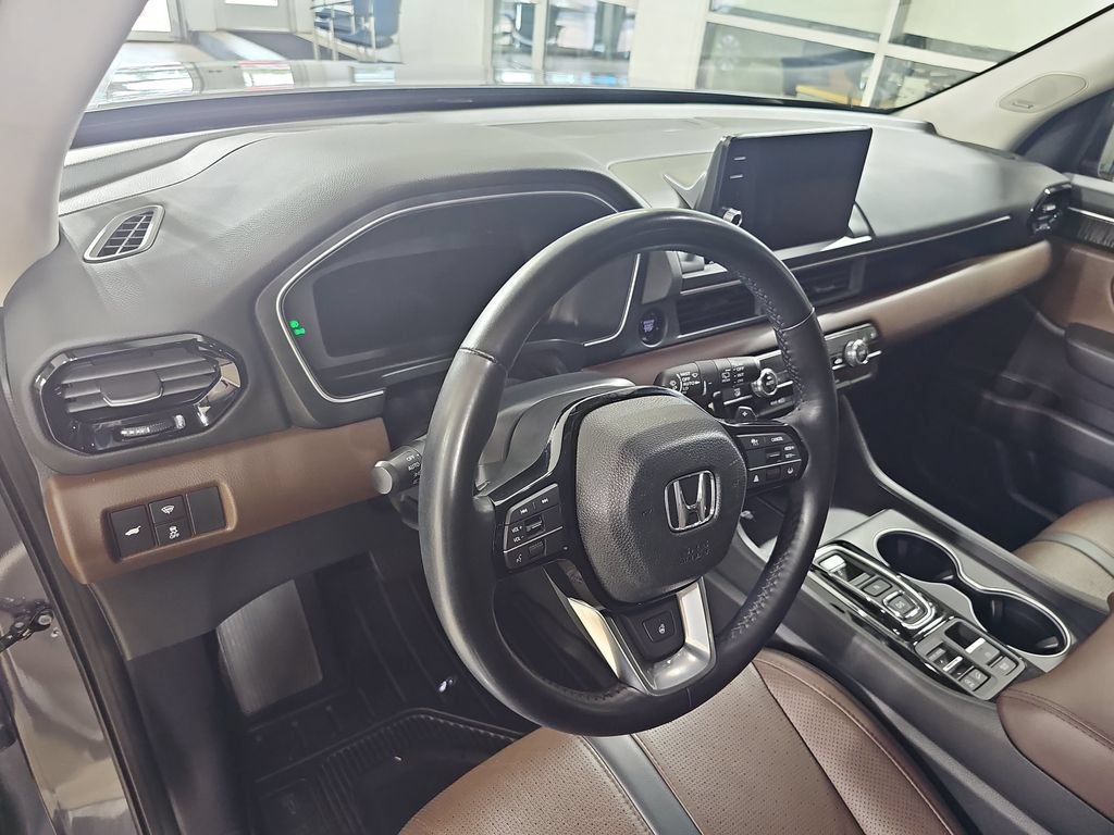 Used 2023 Honda Pilot Elite image 22