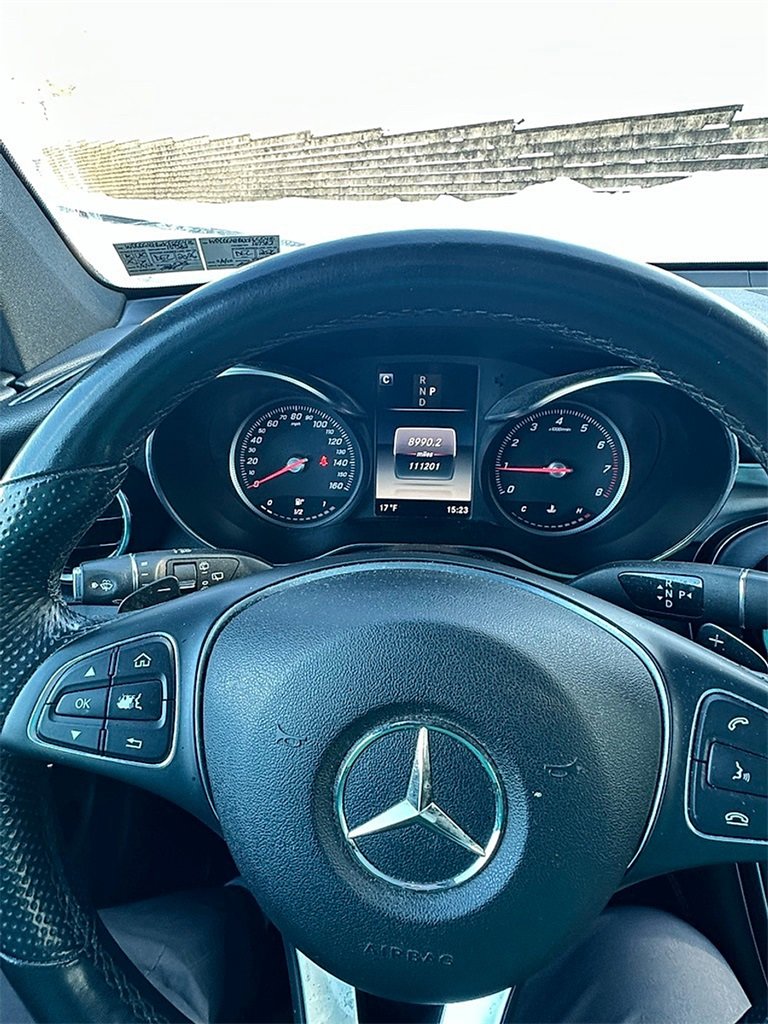 Used 2019 Mercedes-Benz GLC 300 4MATIC image 4