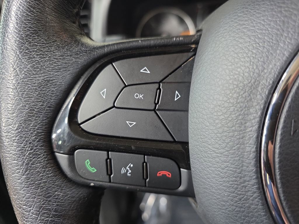 Used 2018 Jeep Renegade Altitude image 16