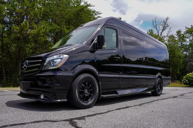 Used 2016 Mercedes-Benz Sprinter 2500 image 34