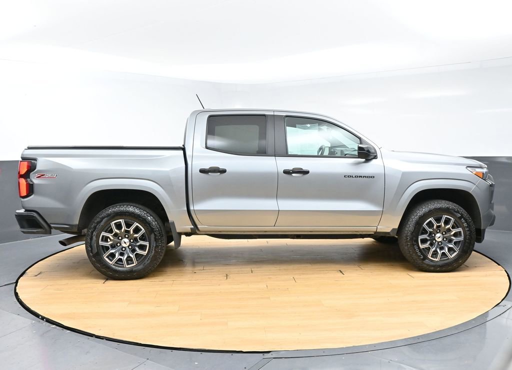 Used 2023 Chevrolet Colorado Z71 w/ Z71 Convenience Package 2 AWD/4WD image 8