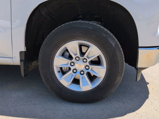 Used 2025 Chevrolet Silverado 1500 LT AWD/4WD image 12