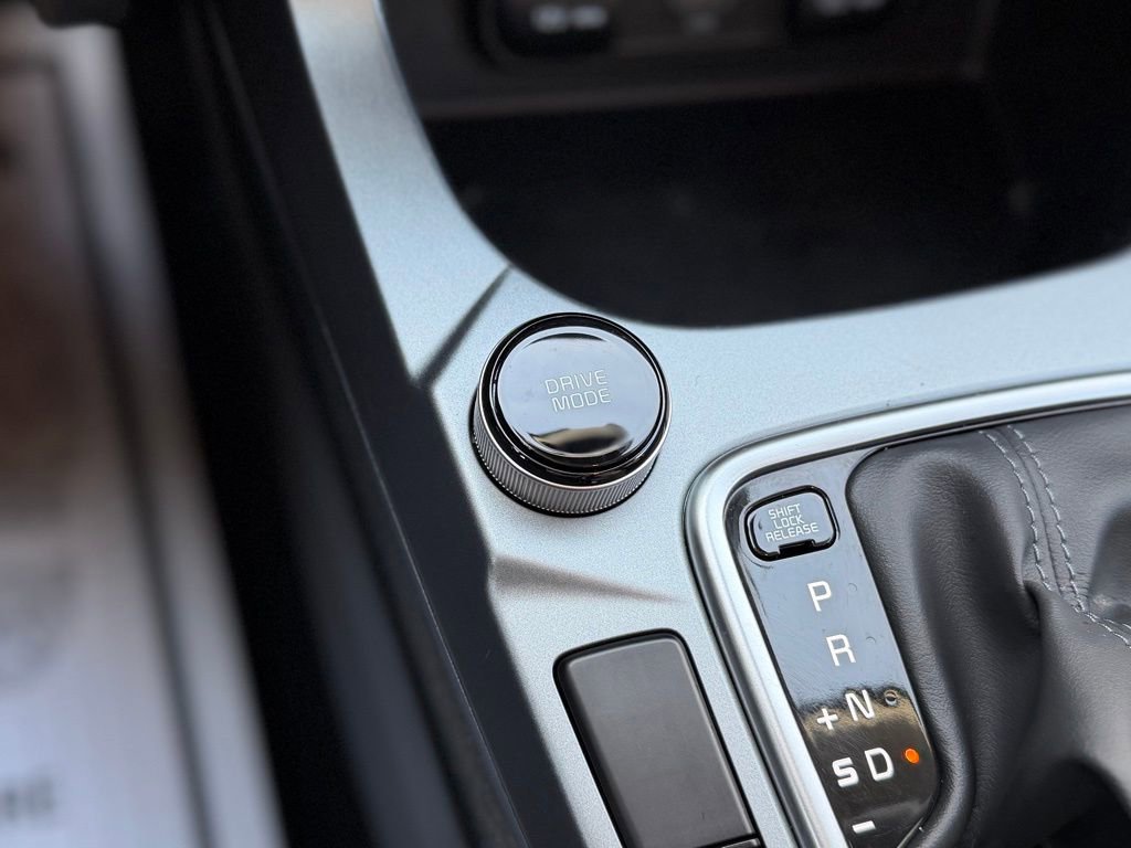 Used 2025 Kia Seltos LX image 18