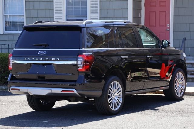 Certified 2023 Ford Expedition Limited image 5
