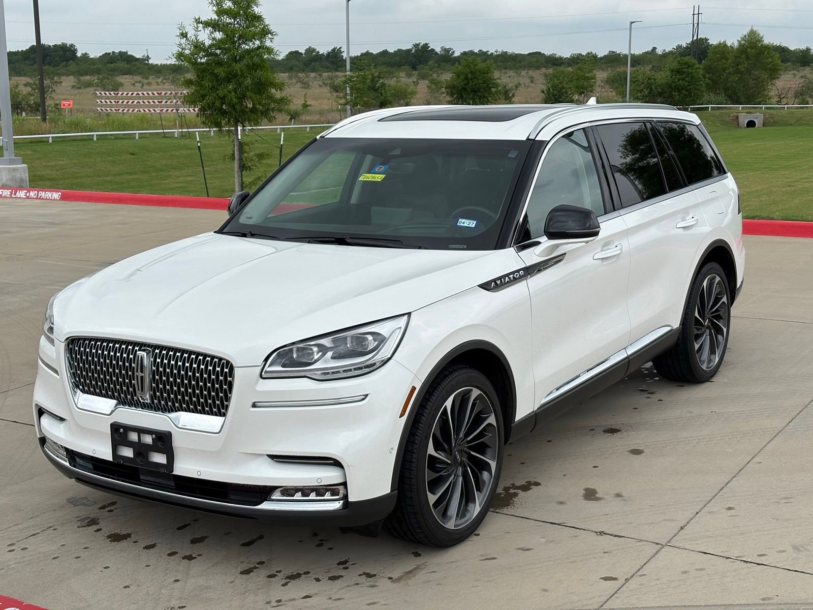 Used 2022 Lincoln Aviator Reserve w/ Equipment Group 201A AWD/4WD image 11