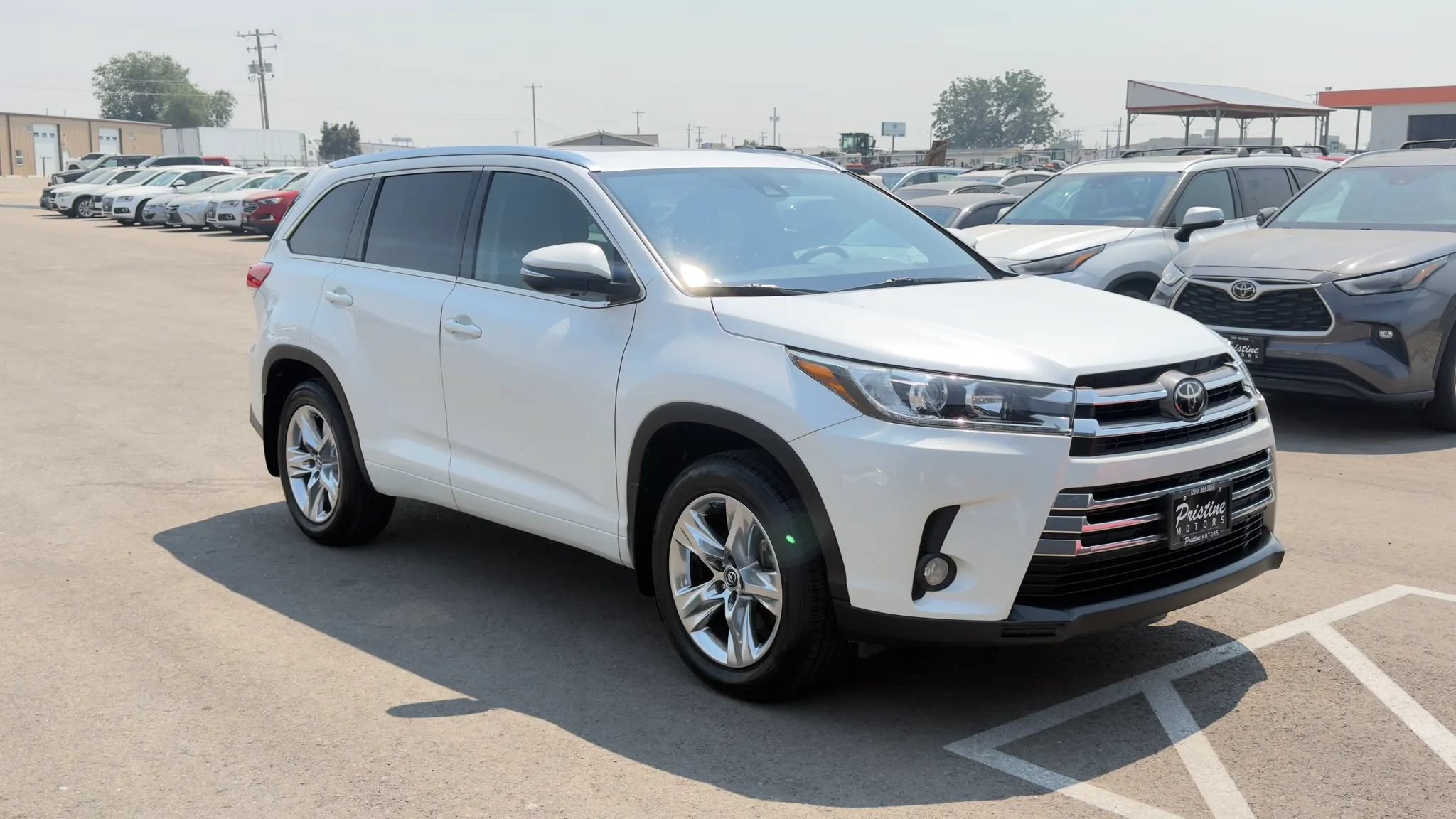 Used 2018 Toyota Highlander Limited AWD/4WD image 7