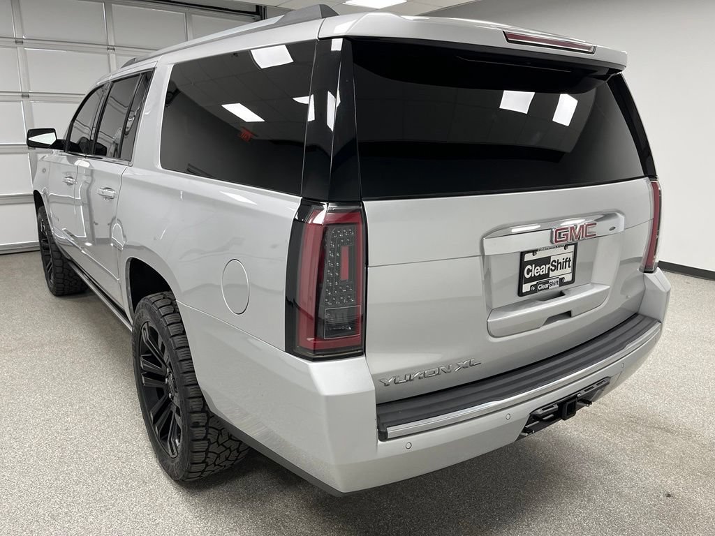 Used 2017 GMC Yukon XL Denali w/ Open Road Package AWD/4WD image 8