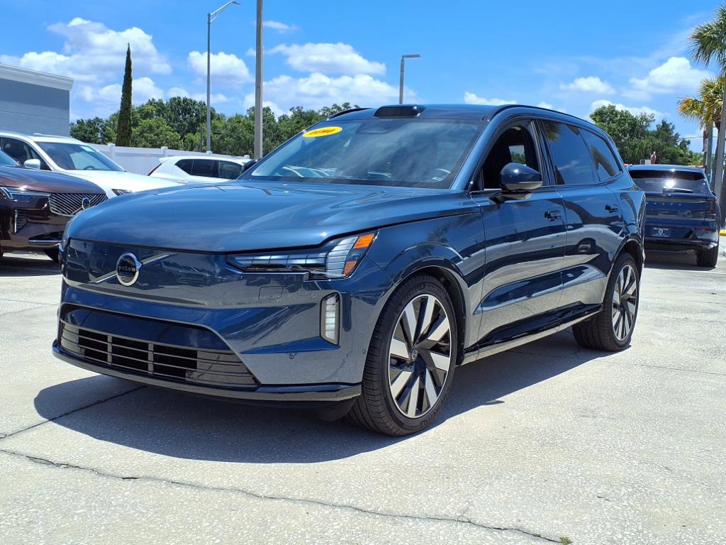 Used 2025 Volvo EX90 Ultra image 3