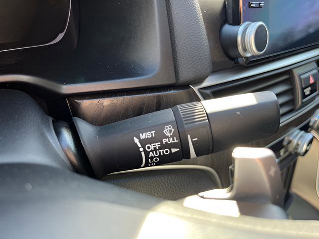 Used 2022 Honda Accord Touring image 18