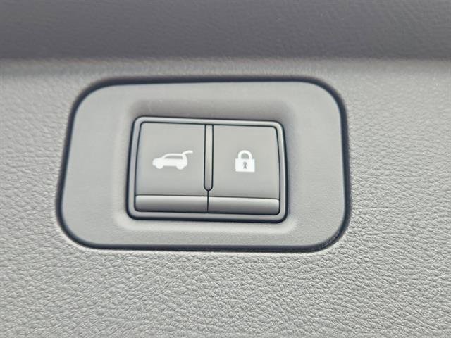 New 2025 Nissan Armada SL w/ Captain's Chari Seat Package image 15