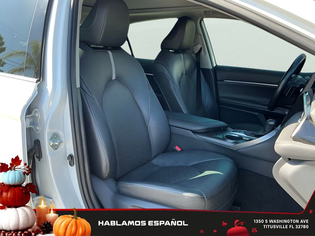 Used 2021 Toyota Camry XSE image 18