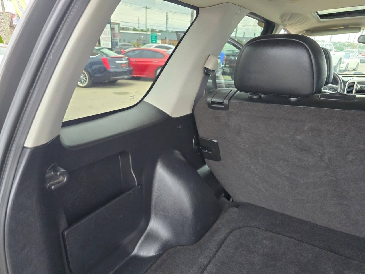 Used 2005 Ford Escape Limited FWD image 12