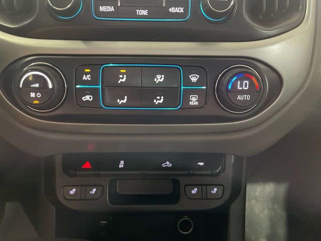 Used 2015 Chevrolet Colorado LT w/ Luxury Package RWD image 18