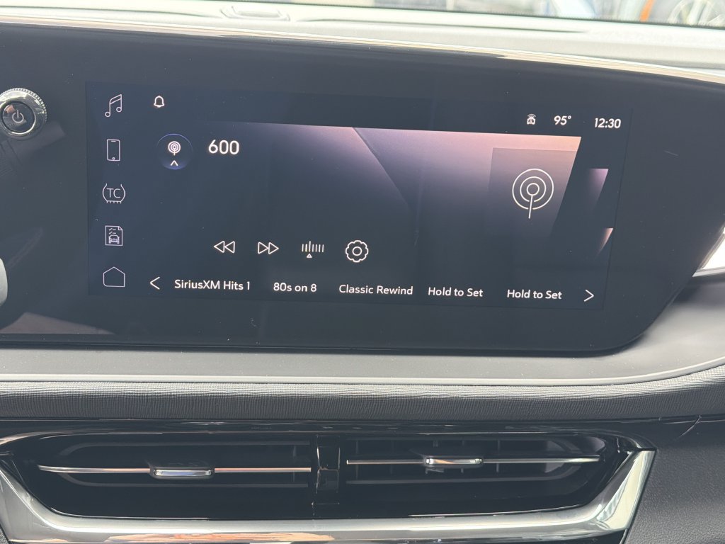 New 2026 Buick Envista Sport Touring w/ Convenience I Package FWD image 25