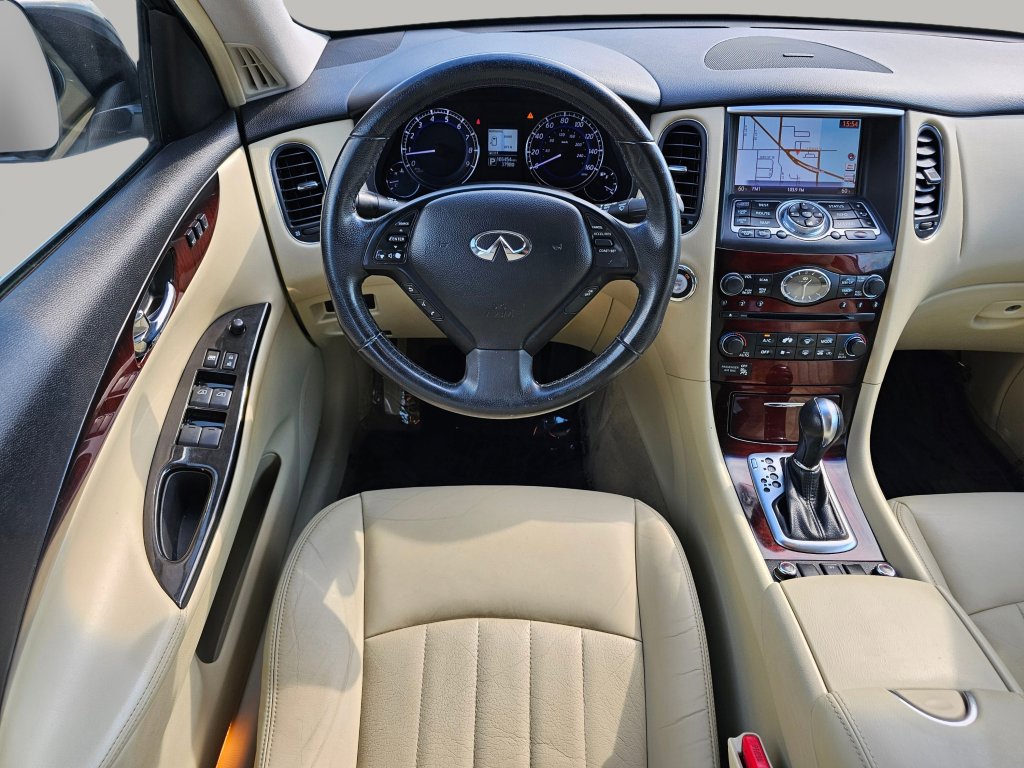 Used 2016 INFINITI QX50 AWD w/ Premium Plus Package image 3