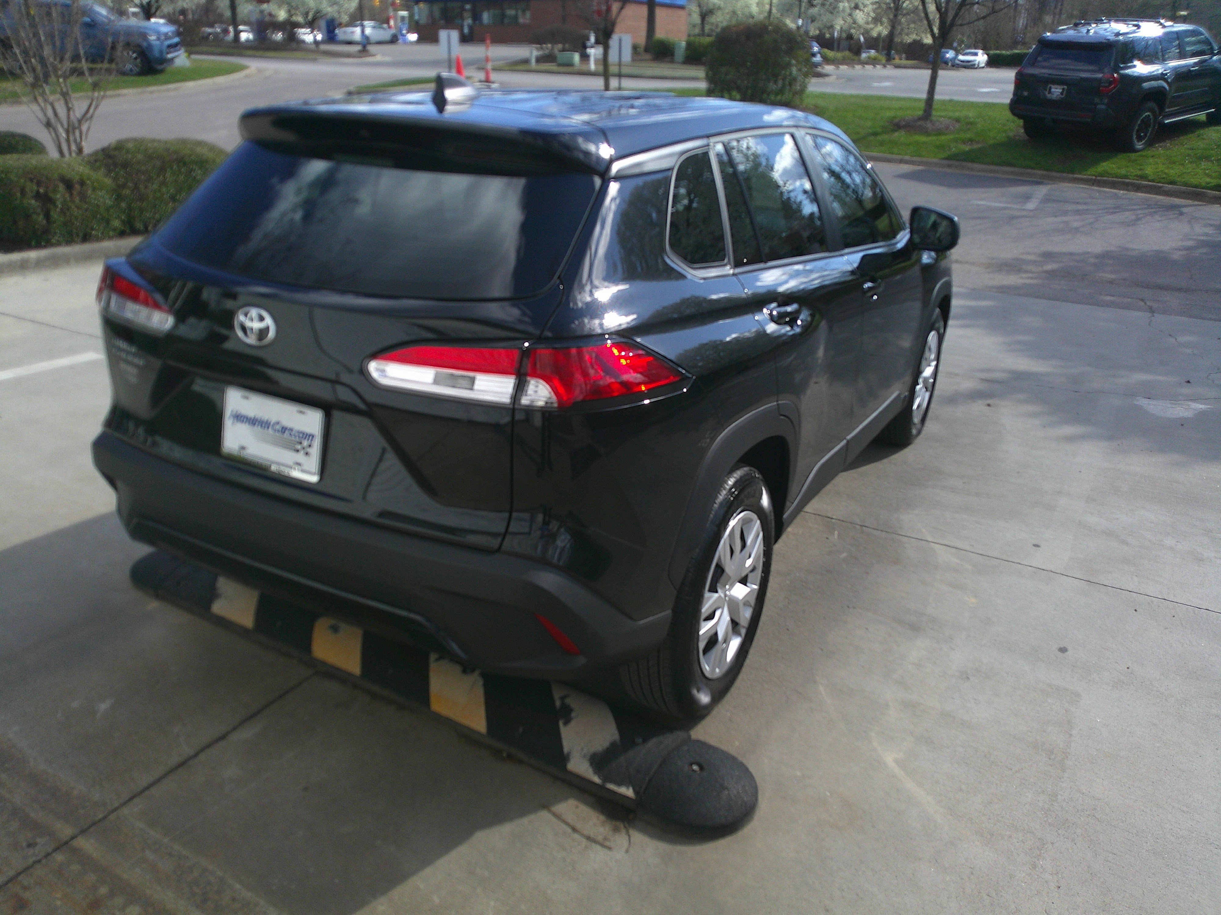 Used 2023 Toyota Corolla Cross L image 13