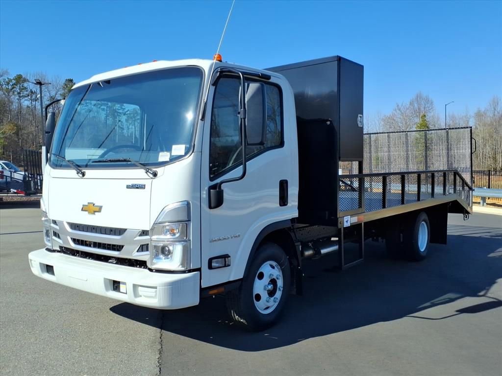 New 2025 Chevrolet Low Cab Forward image 30