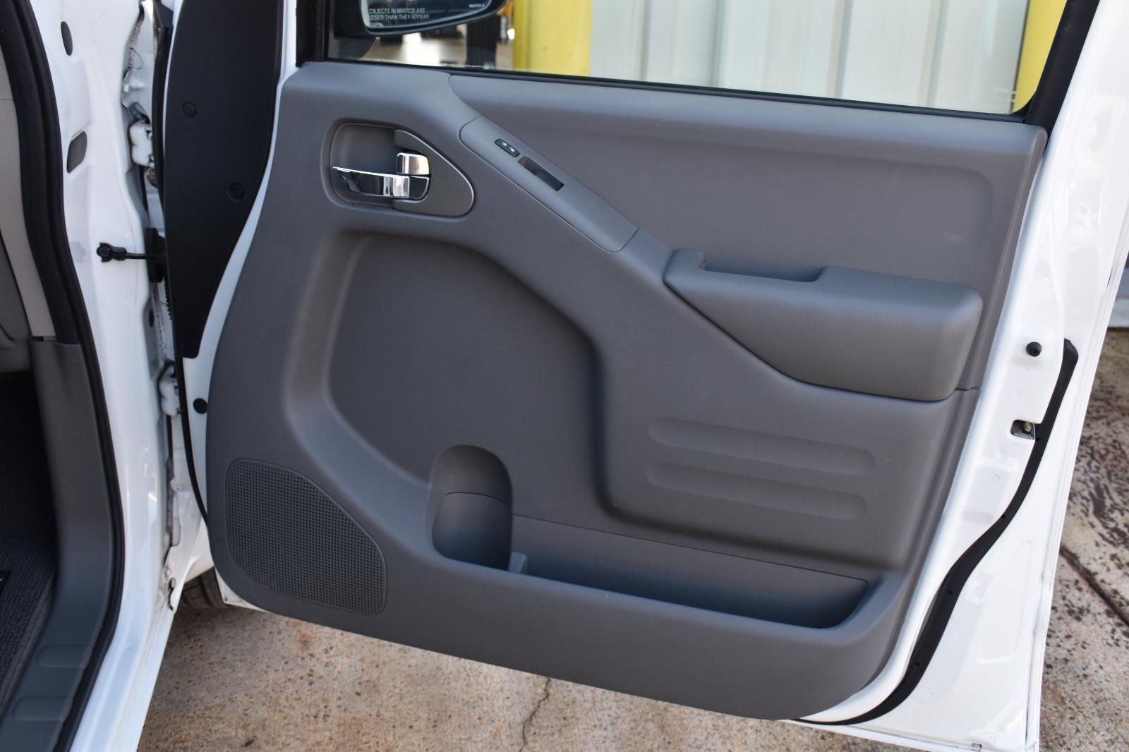 Used 2015 Nissan Frontier SV w/ SV Value Truck Package image 41